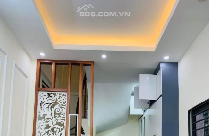 Nhà đẹp Hoàng Hoa Thám 35m 4 tầng 2.8 tỷ Lô Góc Full nội thất xách vali ở ngay